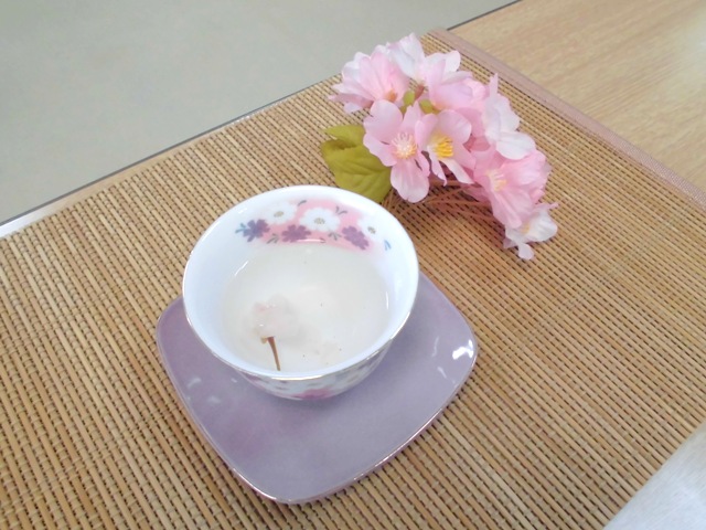 桜茶２.JPG